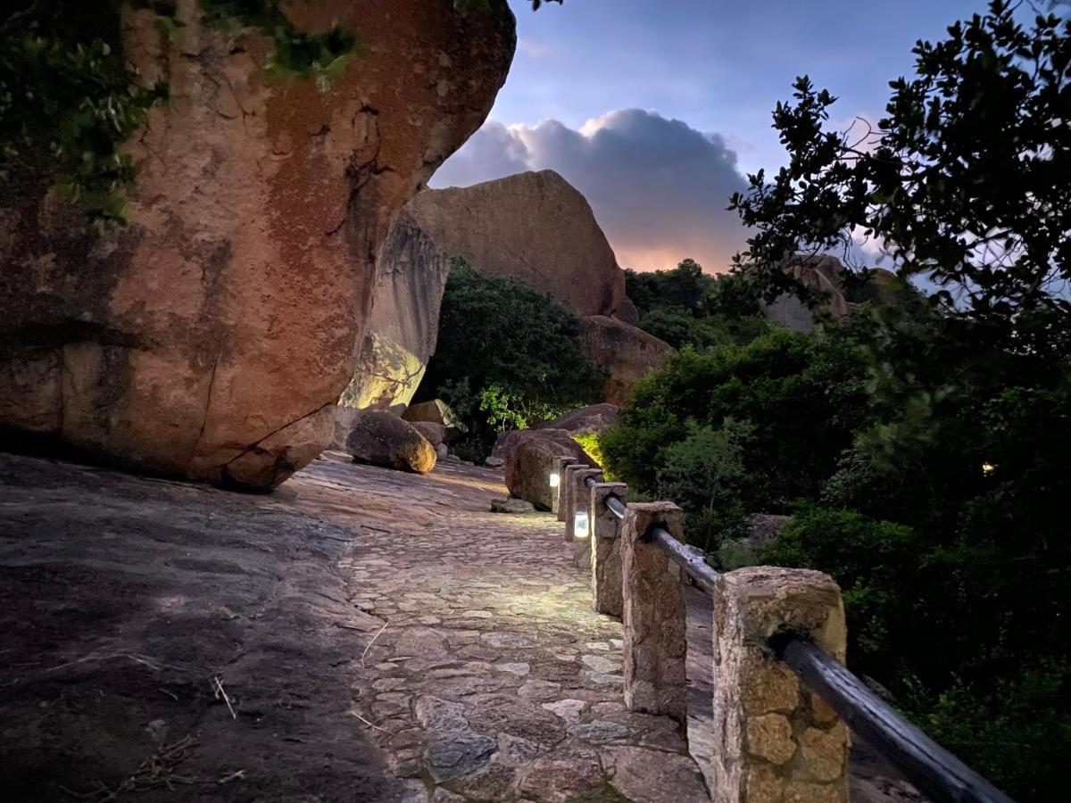 Matopos Big Cave Campヴィラ エクステリア 写真