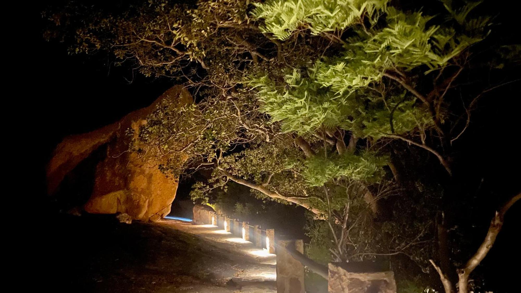 Matopos Big Cave Campヴィラ エクステリア 写真